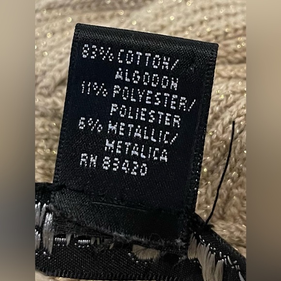 Cest City sleeveless top. Gold glitter. Size M - Picture 8 of 9